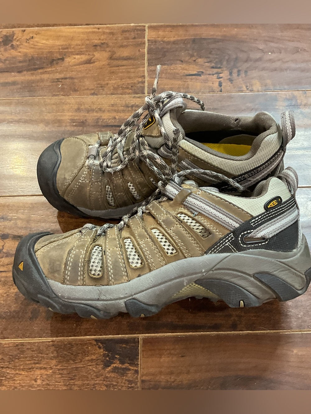 Keen Men's Brown and Gray Trail Athletic Shoe